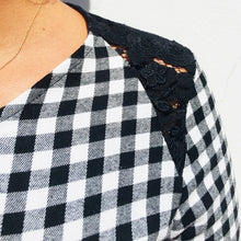 Charger l'image dans la galerie, 8th-of-March-Origami-Blouse-Pattern-Shoulder-pad-detail