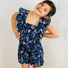 Charger l'image dans la galerie, Pack patrons Salopette robe, shorts et pantalon fille 19th of January