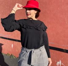 Charger l'image dans la galerie, Sunday Sweat Shirt & T-shirt